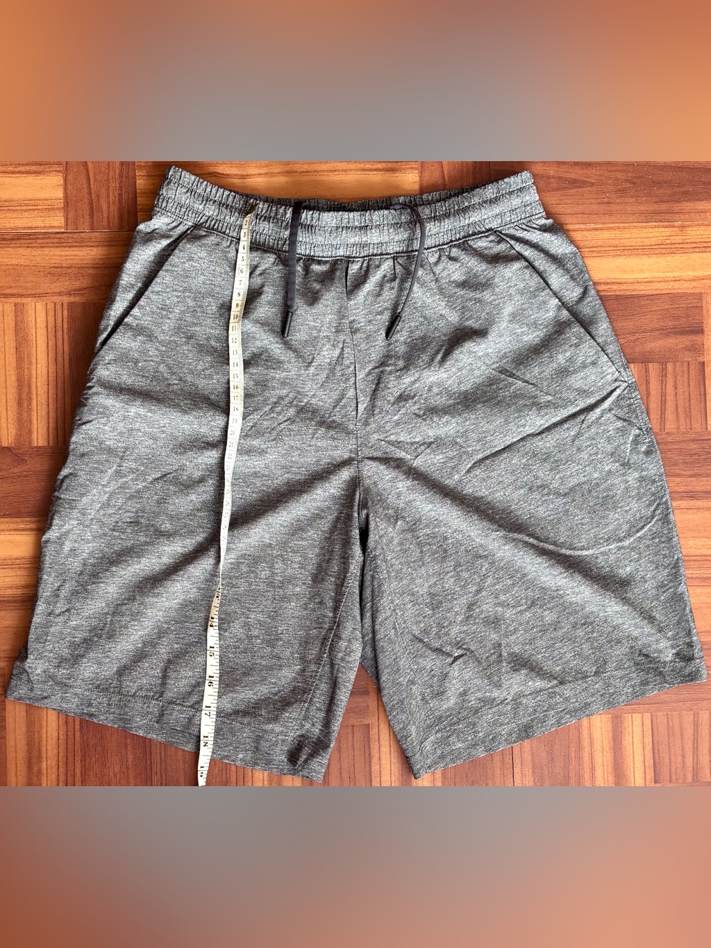 Lululemon Athletica Men's Heather Gray Athletic Shorts Size S